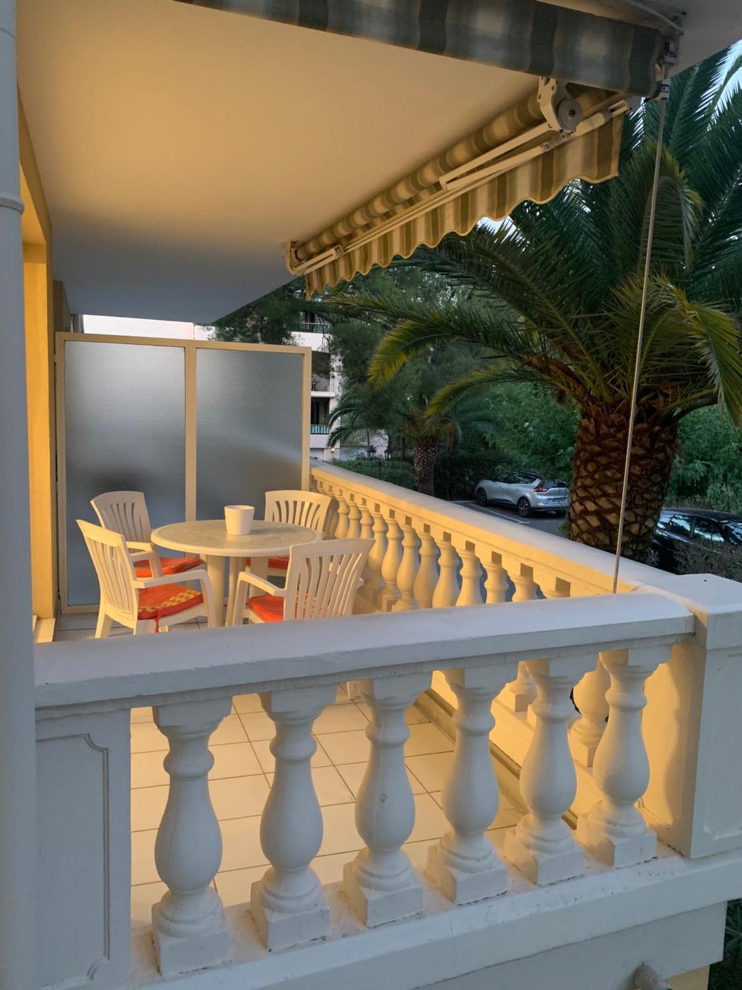 Le Tropical Apartment Fréjus Exterior photo
