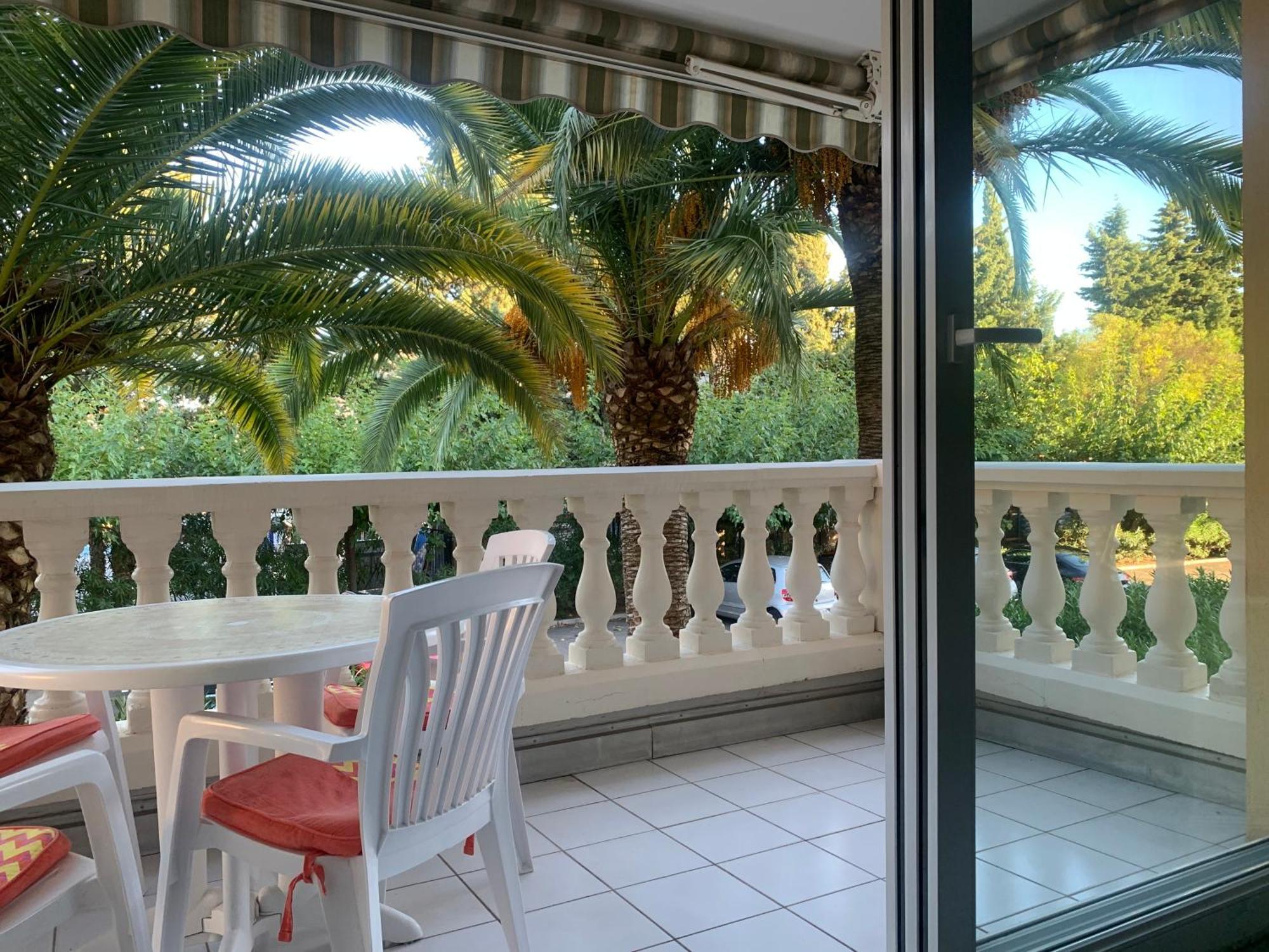 Le Tropical Apartment Fréjus Exterior photo